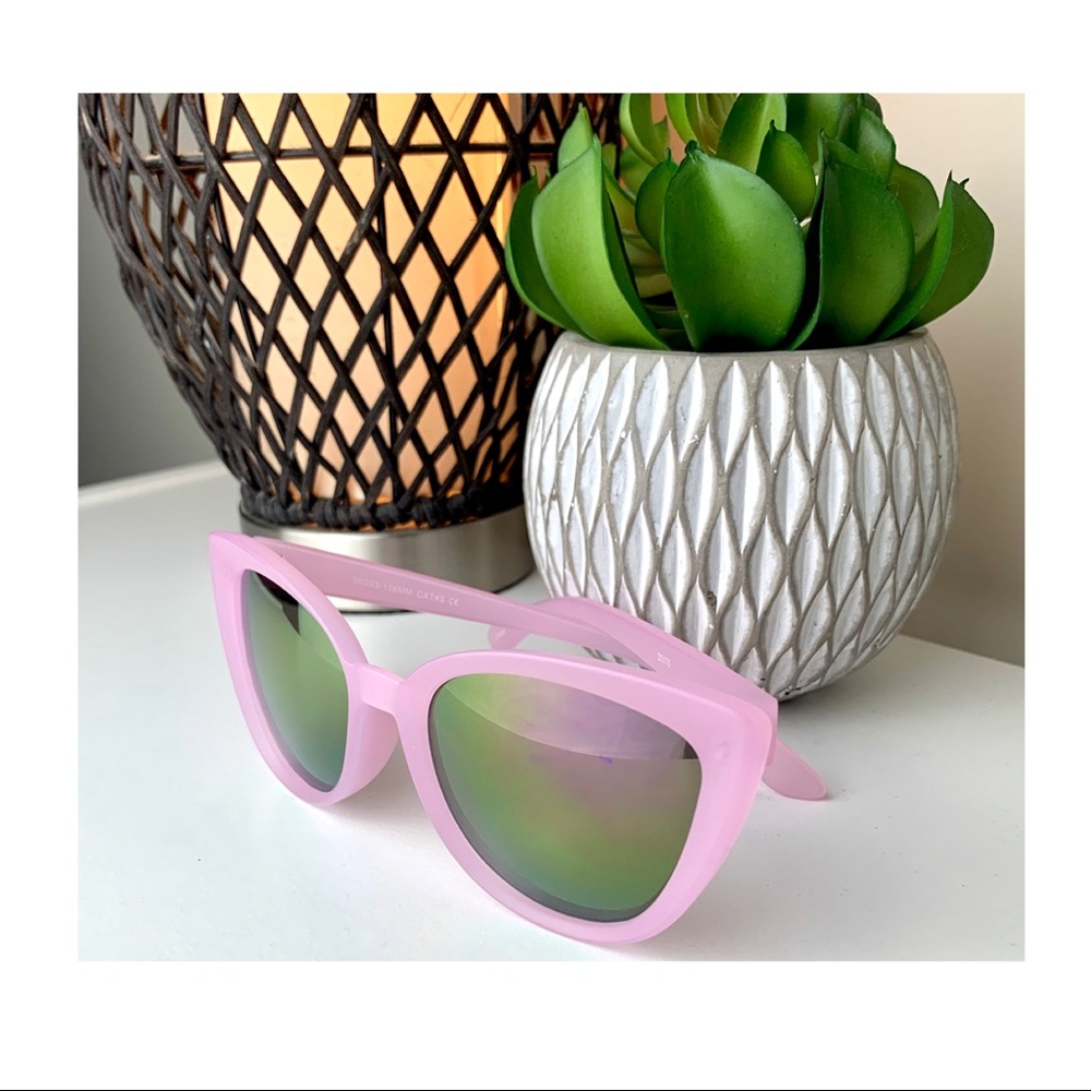 NWT|Sunglasses - Picture 2 of 5